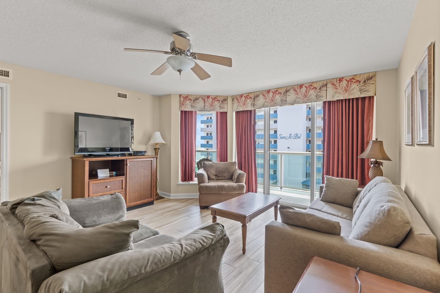 Malibu Pointe - 403