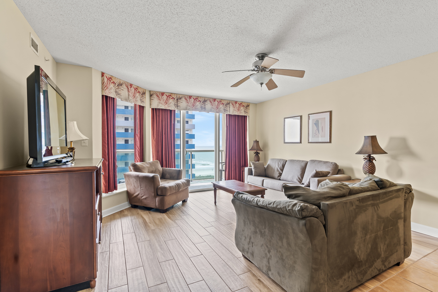 Malibu Pointe - 403